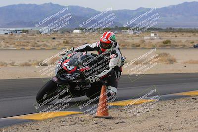 media/Dec-17-2022-SoCal Trackdays (Sat) [[224abd9271]]/Turn 9 Inside (1pm)/